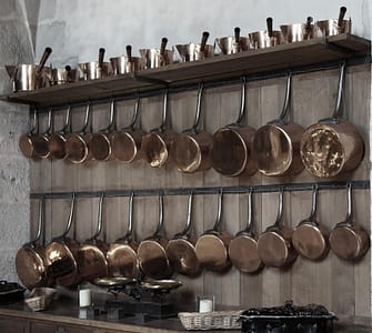 store cast iron pans