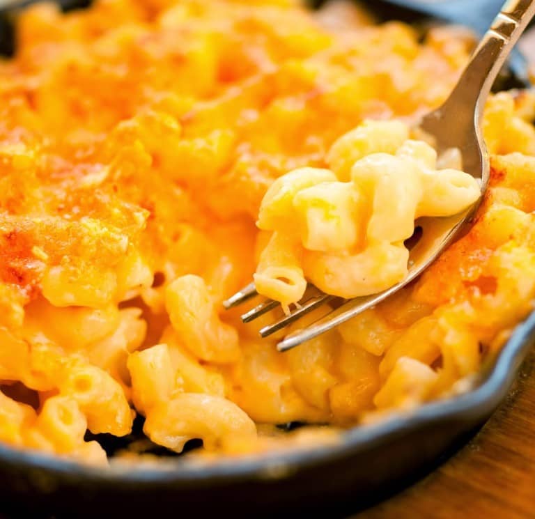 cast iron mac and cheese